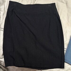 Iz Byer Classic Black Pencil Skirt